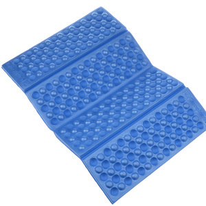 泡沫潮品服饰与户外用品 潮流之外，实用至上的新消费逻辑